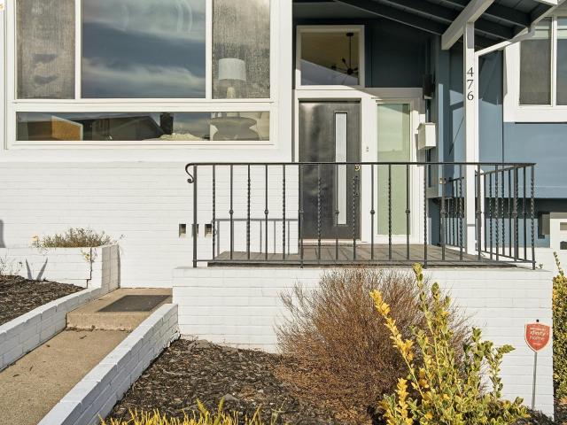 476 Creighton Way