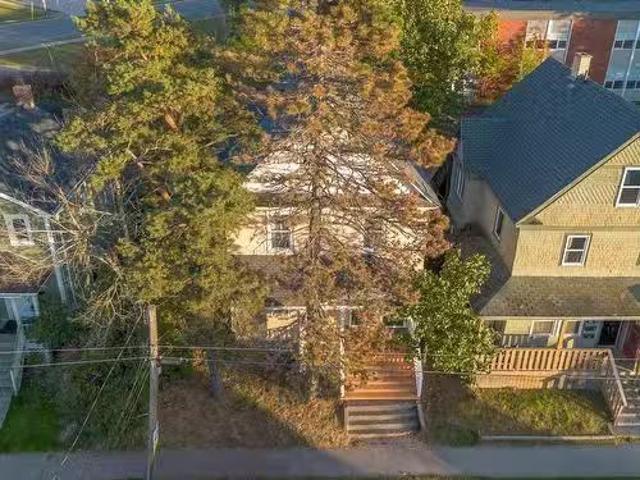 476 Townsend Street, Sydney, NS, B1P 5G6 investment for sale.