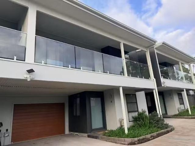 4/76 Yambo Street, Morisset Townhouse for rent Listed by Meli.