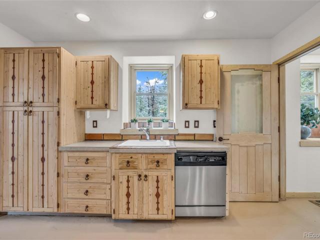 4771 S Breakaway Trail