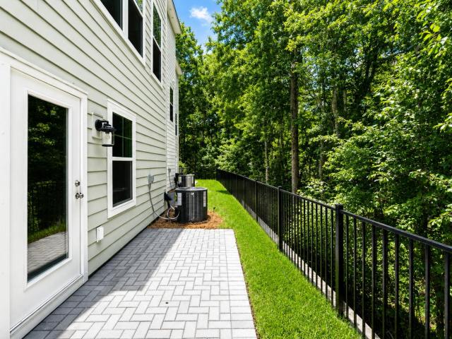 477 Caledon Court