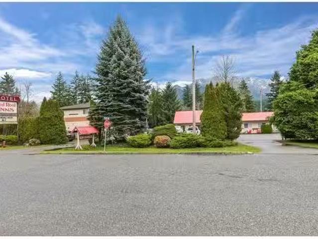 477 Fraser AvenueHope, Hope, BC, V0X 1L0 commercial for sale.