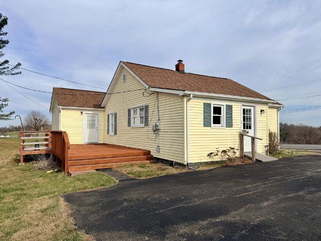 4786 Pipers Gap Rd