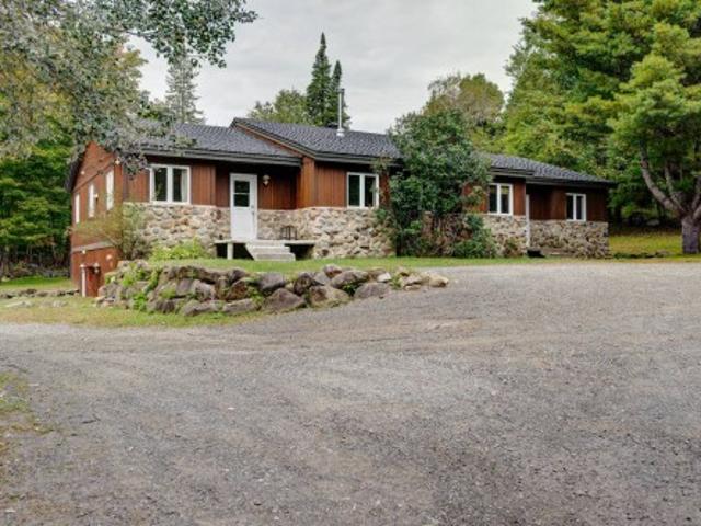 478 480 Ch. Des Hauteurs, Sainte Adèle, QC, J8B 1N3 house for sale | Listing ID 12912 | Royal LePage