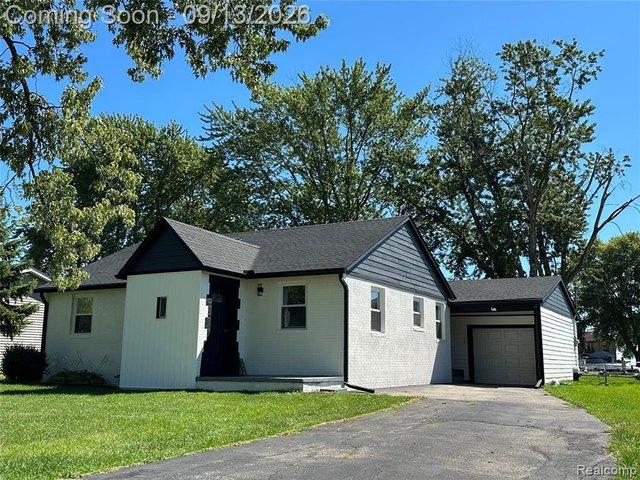 47978 Jefferson Ave, Chesterfield Township, MI 48047