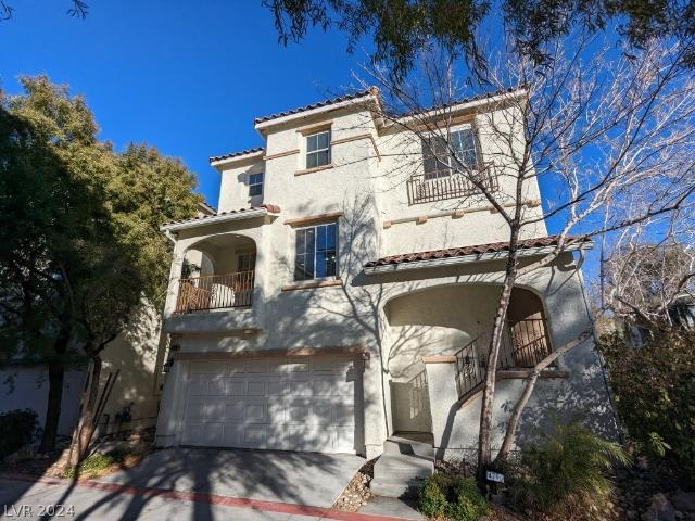 4790 Drummond Castle Ct, 3 beds, 4 full baths