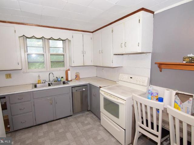 479 E High Street