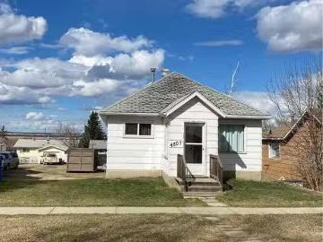 Spirit River, Alberta - Deck, Parking, Cellar