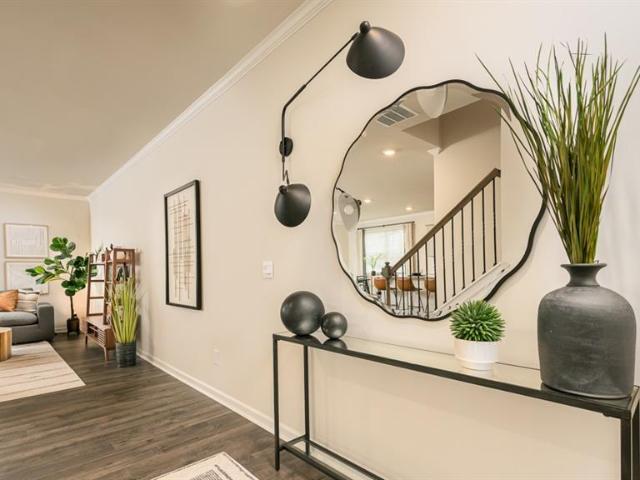 4808 Guava Trace