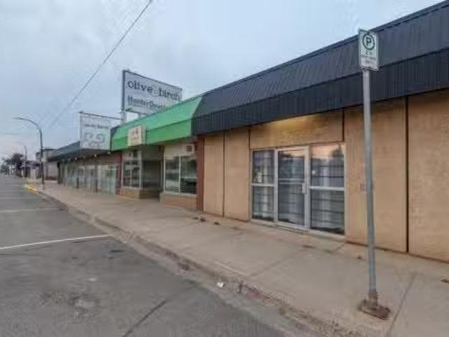 4809 And 4811 49 Avenue, Lloydminster, SK, S9V 0T5 commercia.