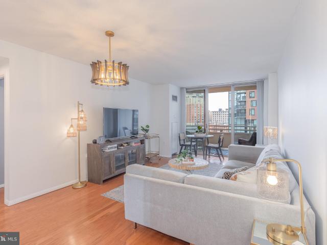 4801 Fairmont Ave, Unit 411, Bethesda, MD 20814 | MLS #MDMC2219