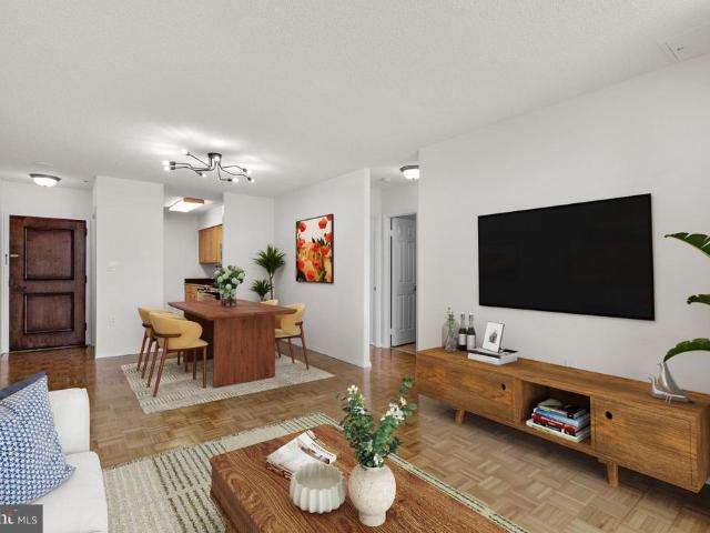 4801 Fairmont Avenue # 904