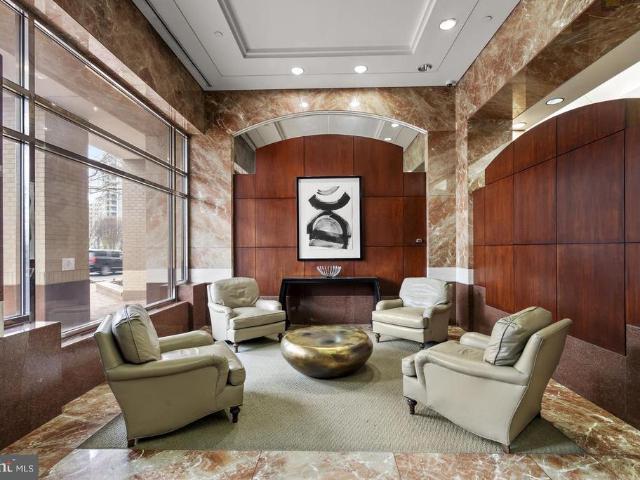 4801 Fairmont Avenue # 909