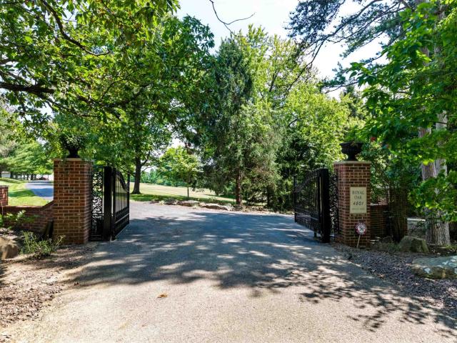 4801 Royal Oak Drive