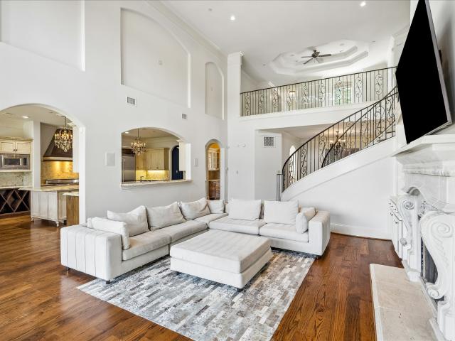 4802 Saxon Street
