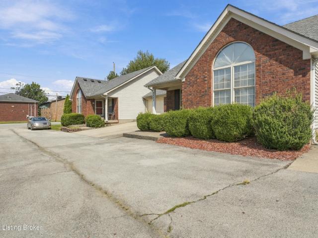 4803 Edge Valley Ln
