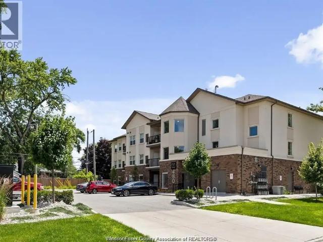 480 FAIRVIEW BOULEVARD Unit# 101