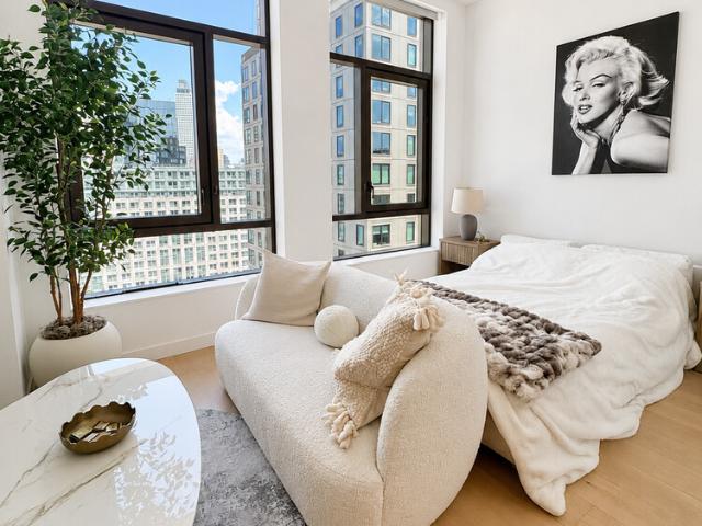 480 Kent Avenue, Brooklyn, NY