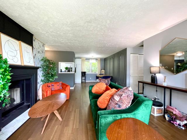 480 W Bethel Drive