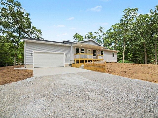 480 W Kenwood St, Twin Lake, MI 49457