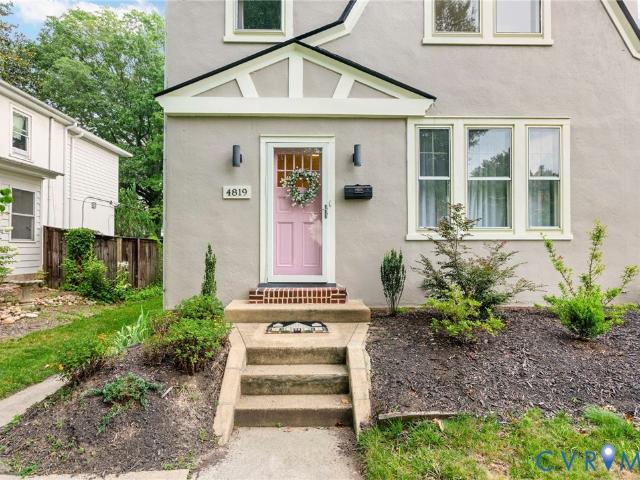 4819 E Seminary Avenue