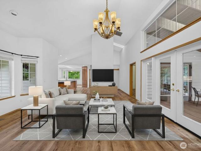 4819 Woodside Drive