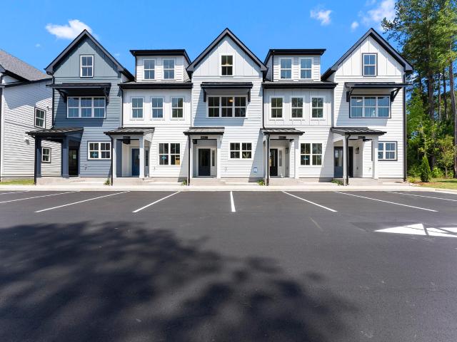 4811 Gossamer Lane 106