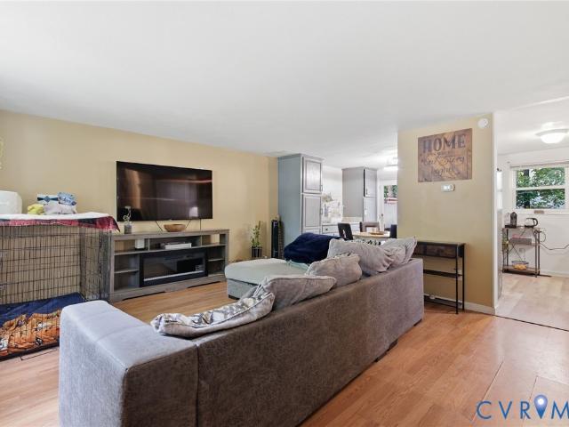 4812 Fairlake Lane