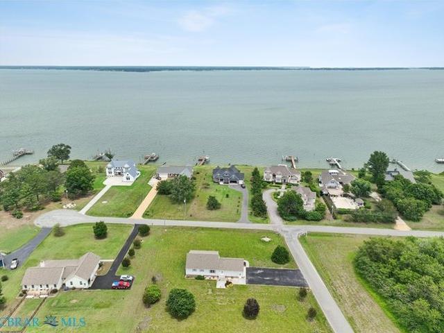 481 Jackson Dr, Deltaville, VA 23043