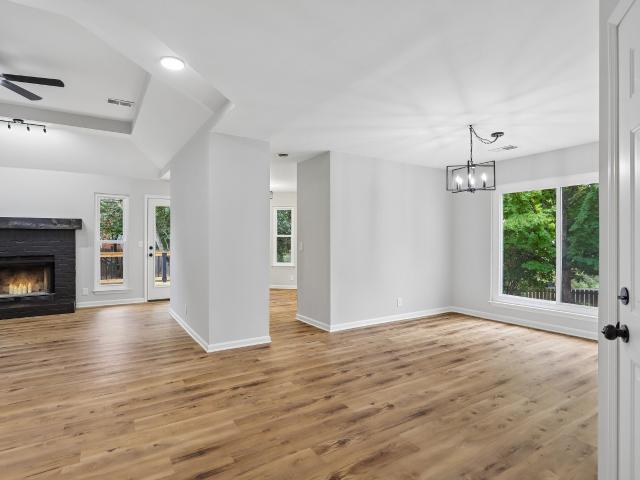 4825 Morgan Dr