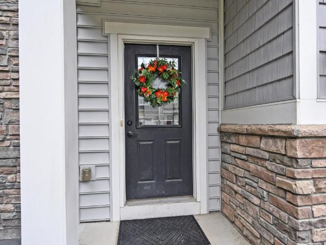 4826 Lakeview Court