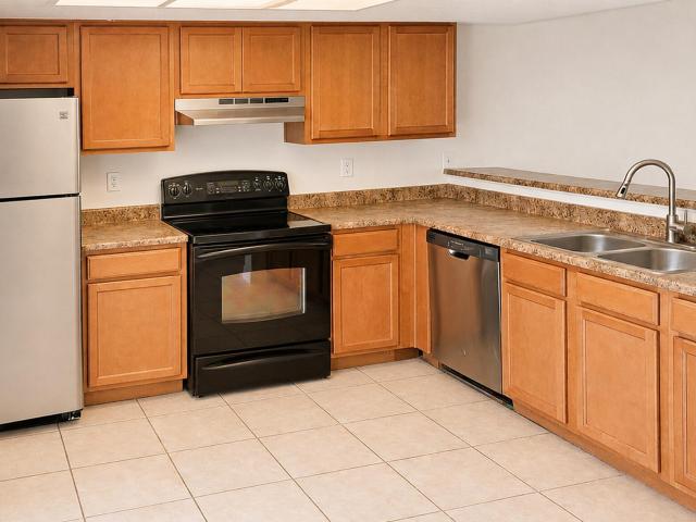 4828 w orangewood avenue # 131