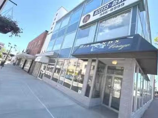 4820 50 Avenue, Red Deer, AB, T4N 4A4 commercial for lease.