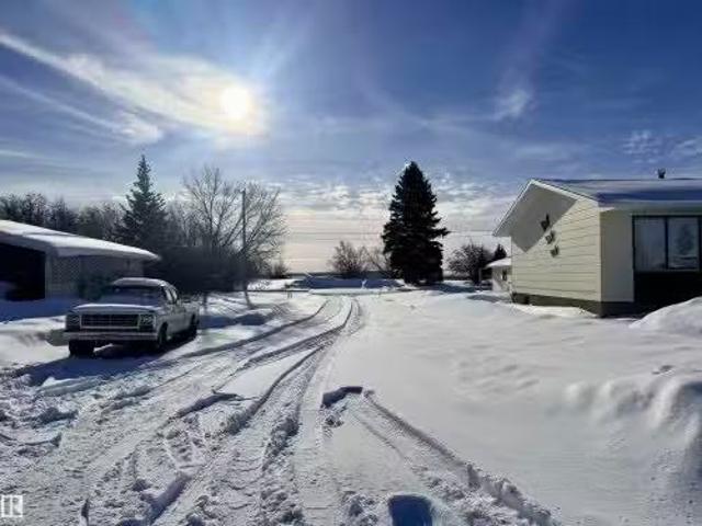 4821 45 Avenue, St. Paul Town, AB, T0A 3A3 vacant land for s.