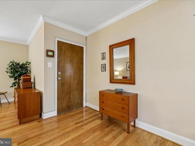 4822 Chevy Chase Drive # 103