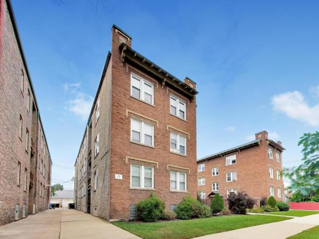 4822 W Hutchinson Street # 9B