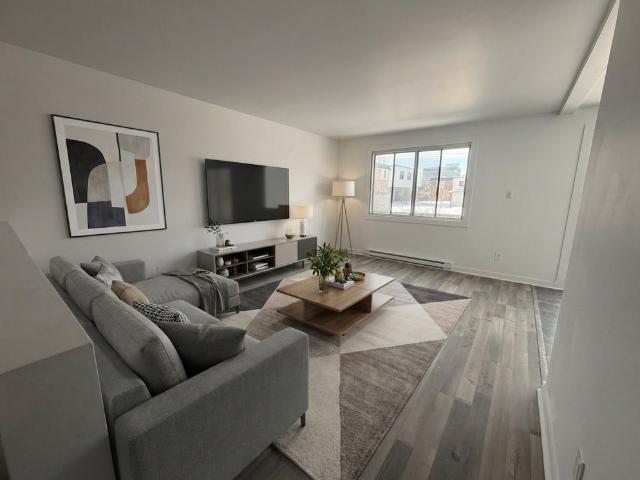 4823 Rue Arthur