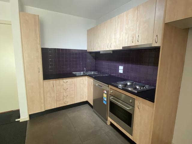 4/82 86 Atherton Road Oakleigh, VIC 3166