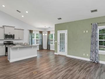 482 Malachite Lane