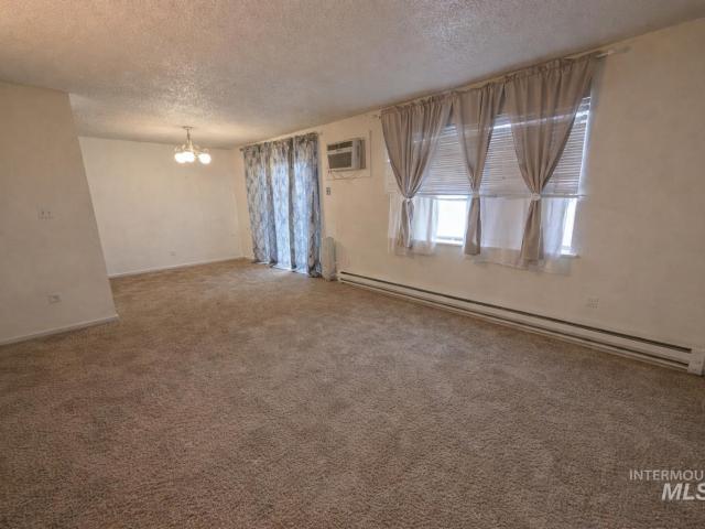 4835 W Targee St