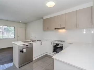 48/39 Jerrabomberra Avenue, Narrabundah Townhouse for rent Li.