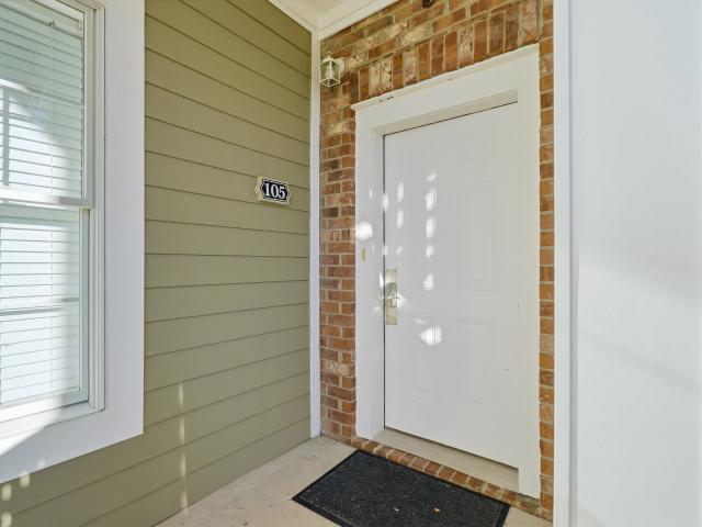 4833 Magnolia Lake Dr. 105