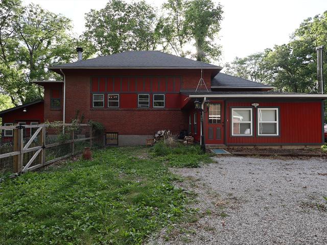 483 E 1300 North Road