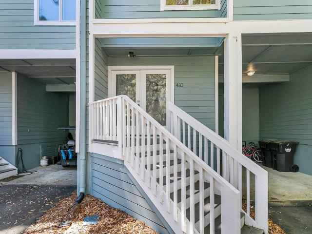 483 Sea Cloud Circle