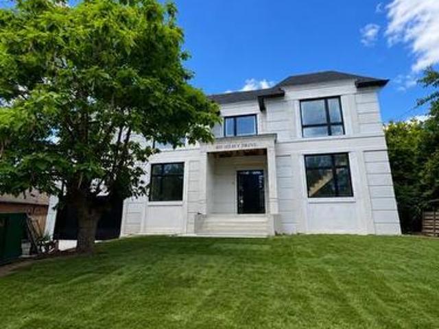 483 Selsey Drive, Mississauga, ON, L5A 1B7 house for sale | Listing ID W13534 | Royal LePage