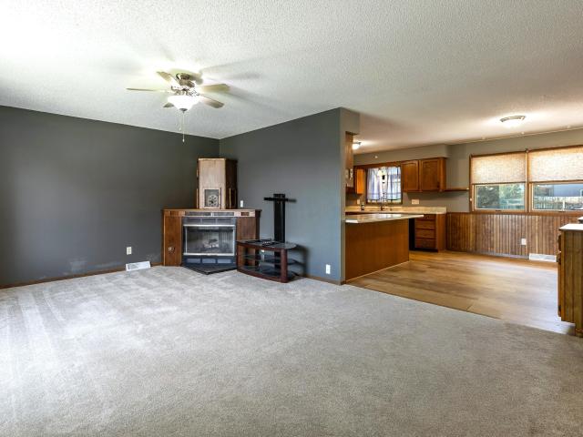 483 Tilson E St