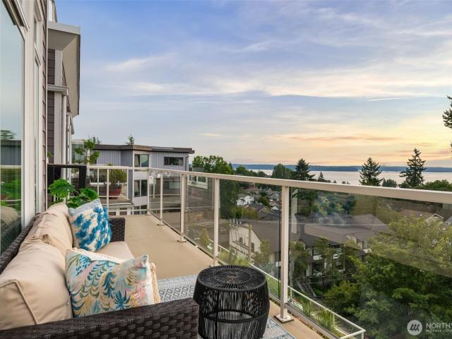 4847 California Avenue SW # 605