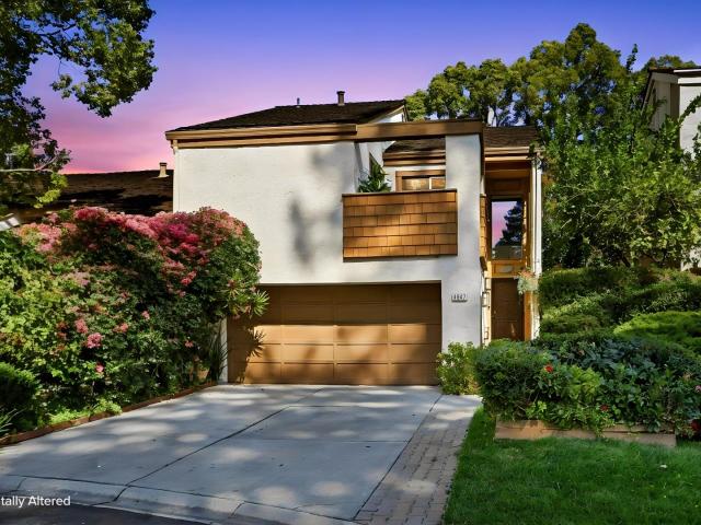 4847 Lago Vista Circle