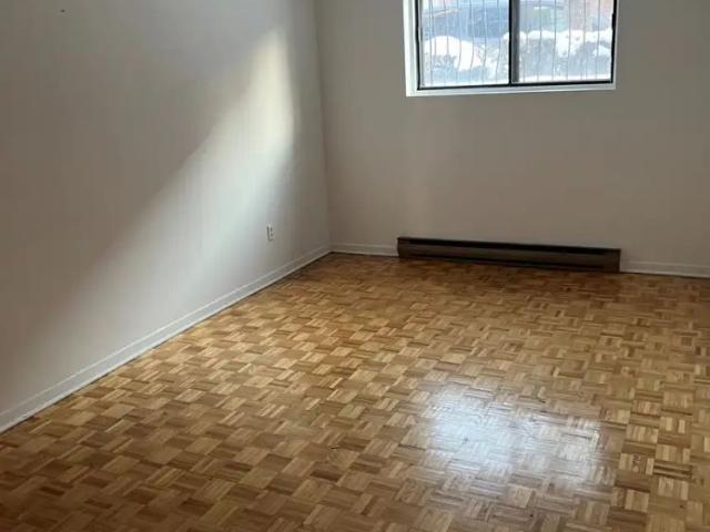 4841 6e Av — 4841 #1