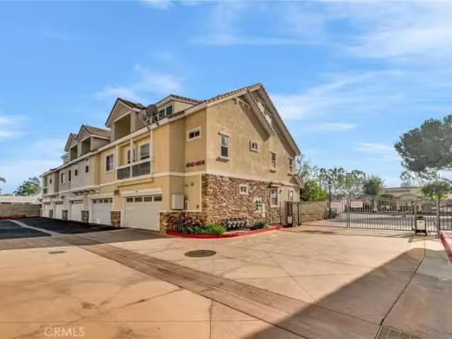 4842 SAPPHIRE WAY, CYPRESS, CA 90630